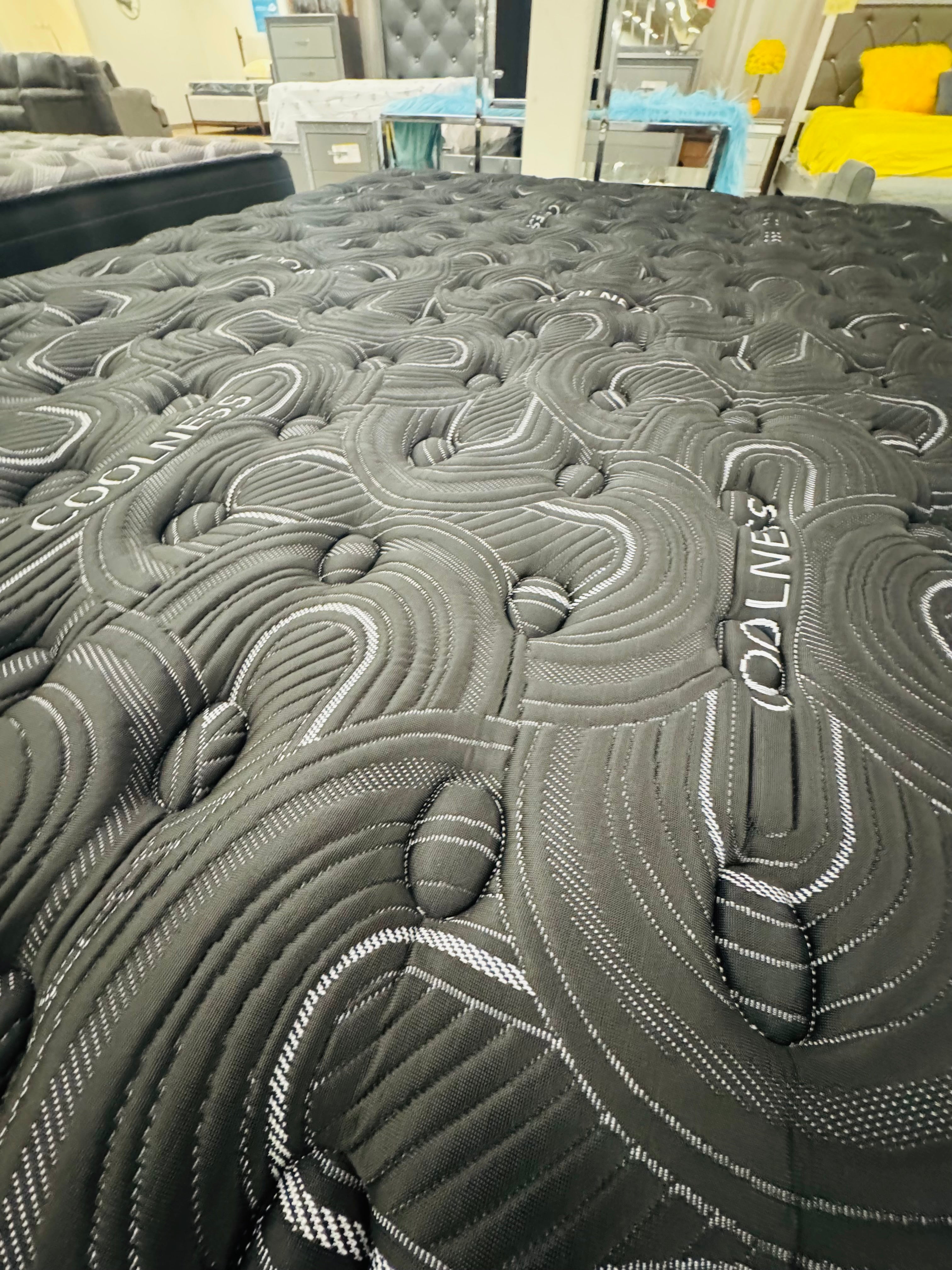 Black visco cool gel mattress