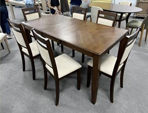 Avasa Brown 5-Piece Dining Room Set